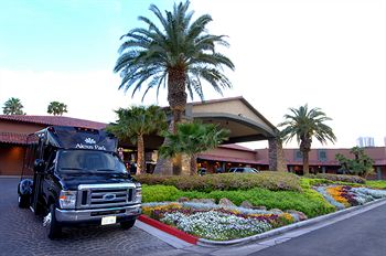 Alexis Park All Suite Resort - Tap to explore photos
